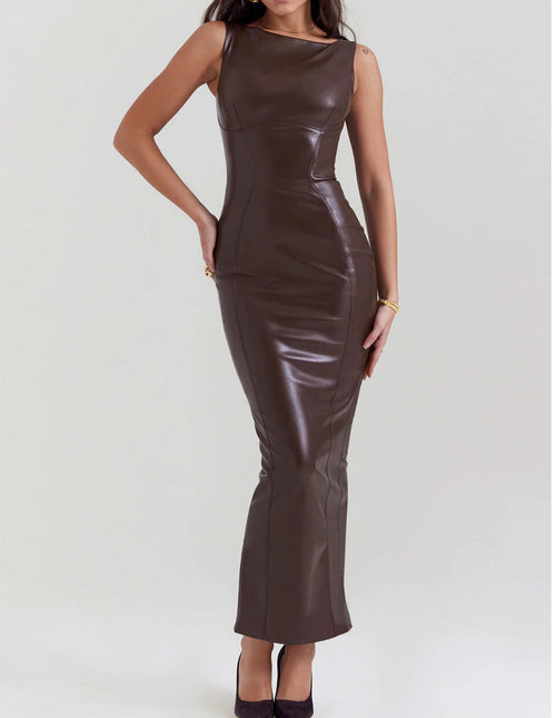 Robe longue en cuir