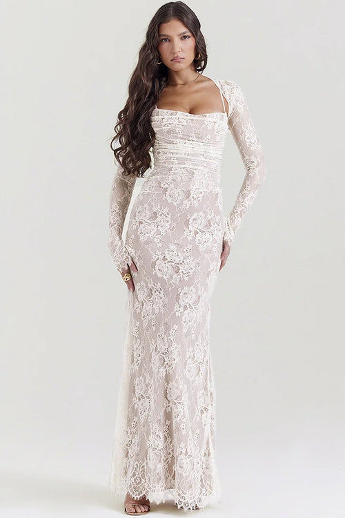 Robe longue en dentelle