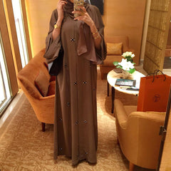 Abaya mit Strassblumen