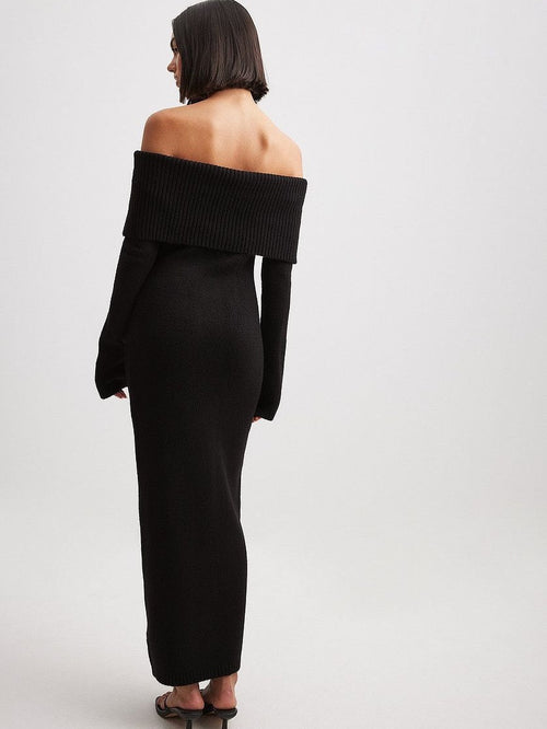 Geripptes Off-Shoulder Kleid