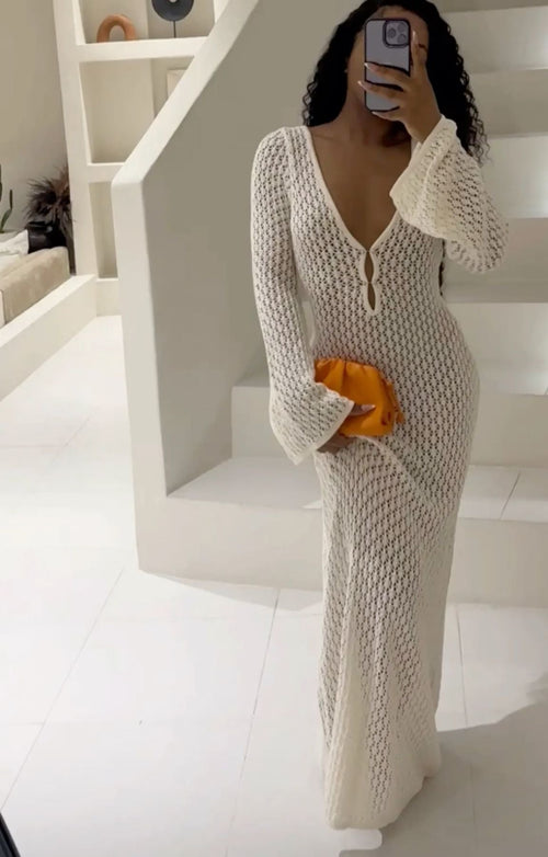 Robe en crochet à manches trompette