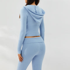 Ensemble tricoté avec sweat à capuche et pantalon