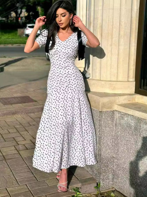 Robe glamour à pois chic